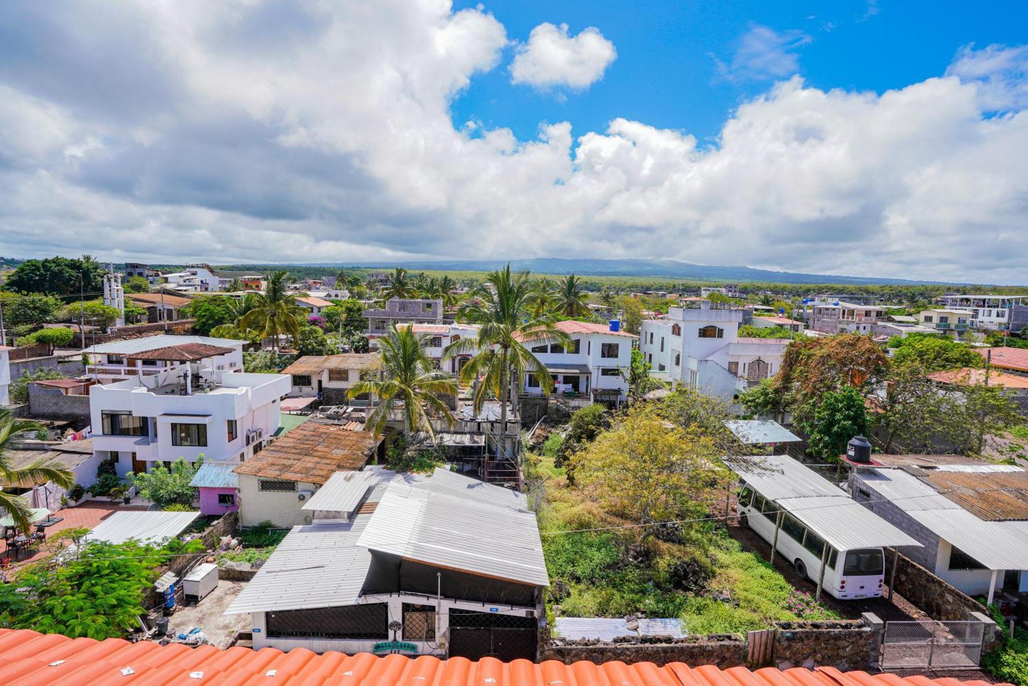 Galapagos Verde Azul Hotel Puerto Ayora  Exterior photo